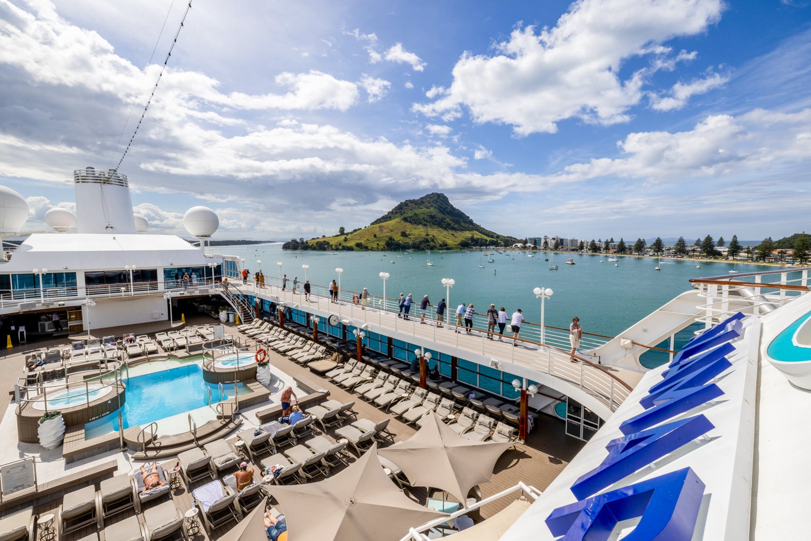 You are currently viewing The best credit cards for booking cruises