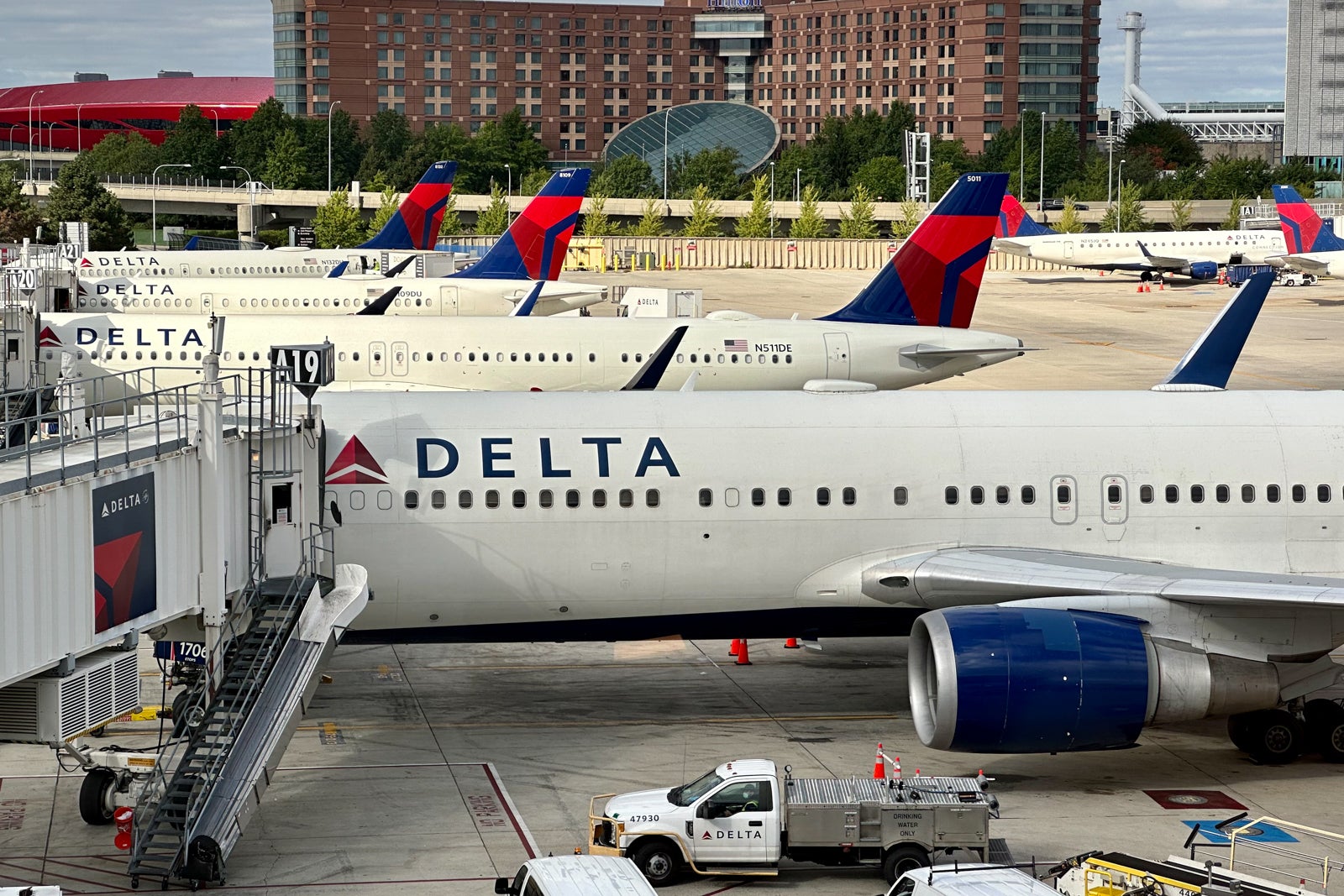 You are currently viewing Delta SkyMiles changes: Airline overhauls how you earn Medallion status in biggest change yet