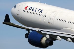 Read more about the article 17 ways to earn more Delta SkyMiles, from buying gift cards to using credit cards