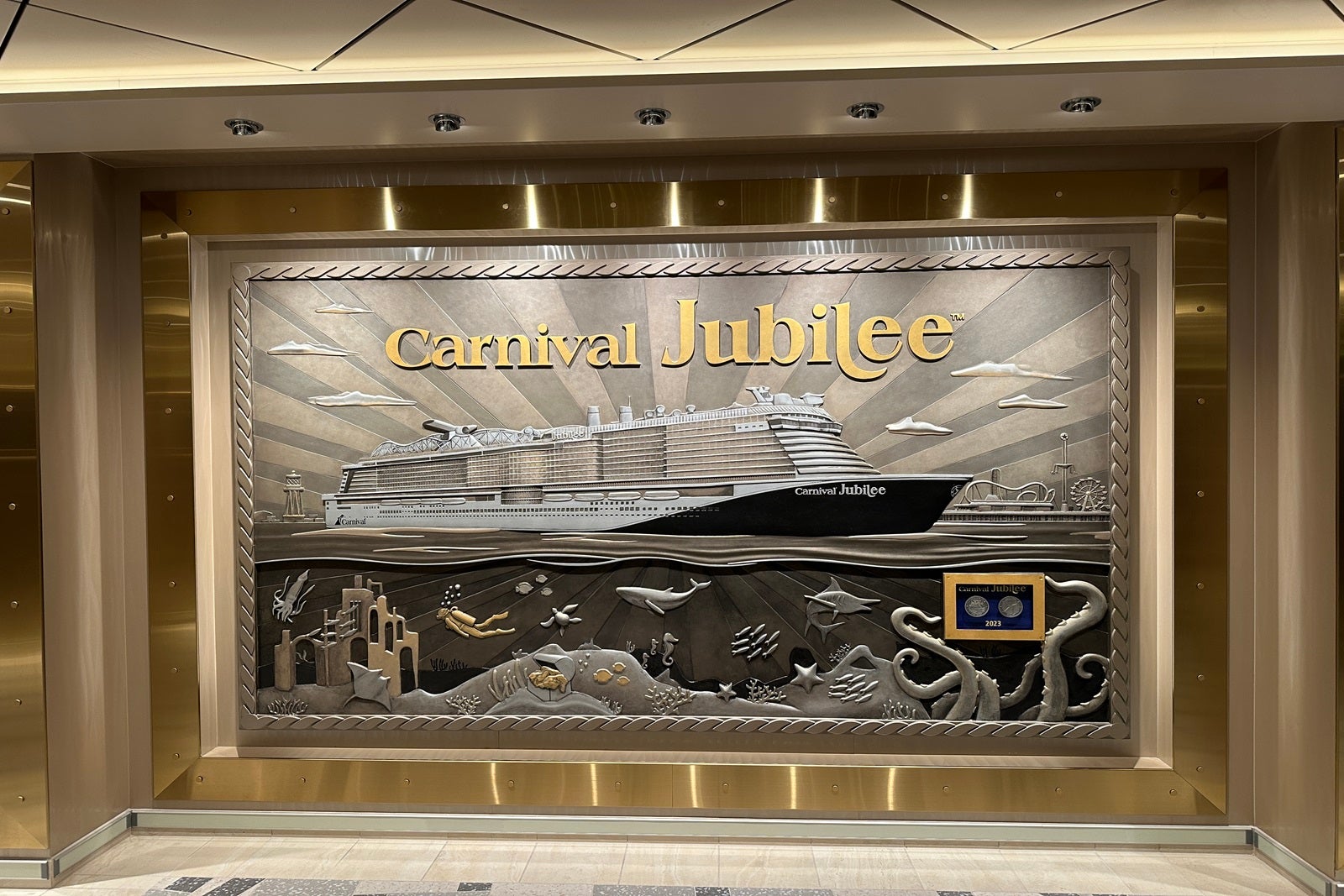 Read more about the article I’m one of the first passengers on Carnival’s newest ship: Check out more than 100 Carnival Jubilee photos
