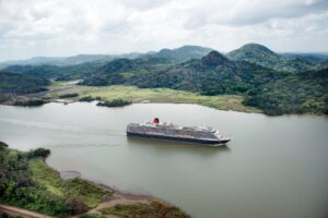 Read more about the article Top Panama Canal cruise tips and tricks to get the most out of this unique crossing