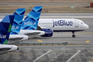 Read more about the article JetBlue TrueBlue program: Earn and redeem points, transfer partners and more