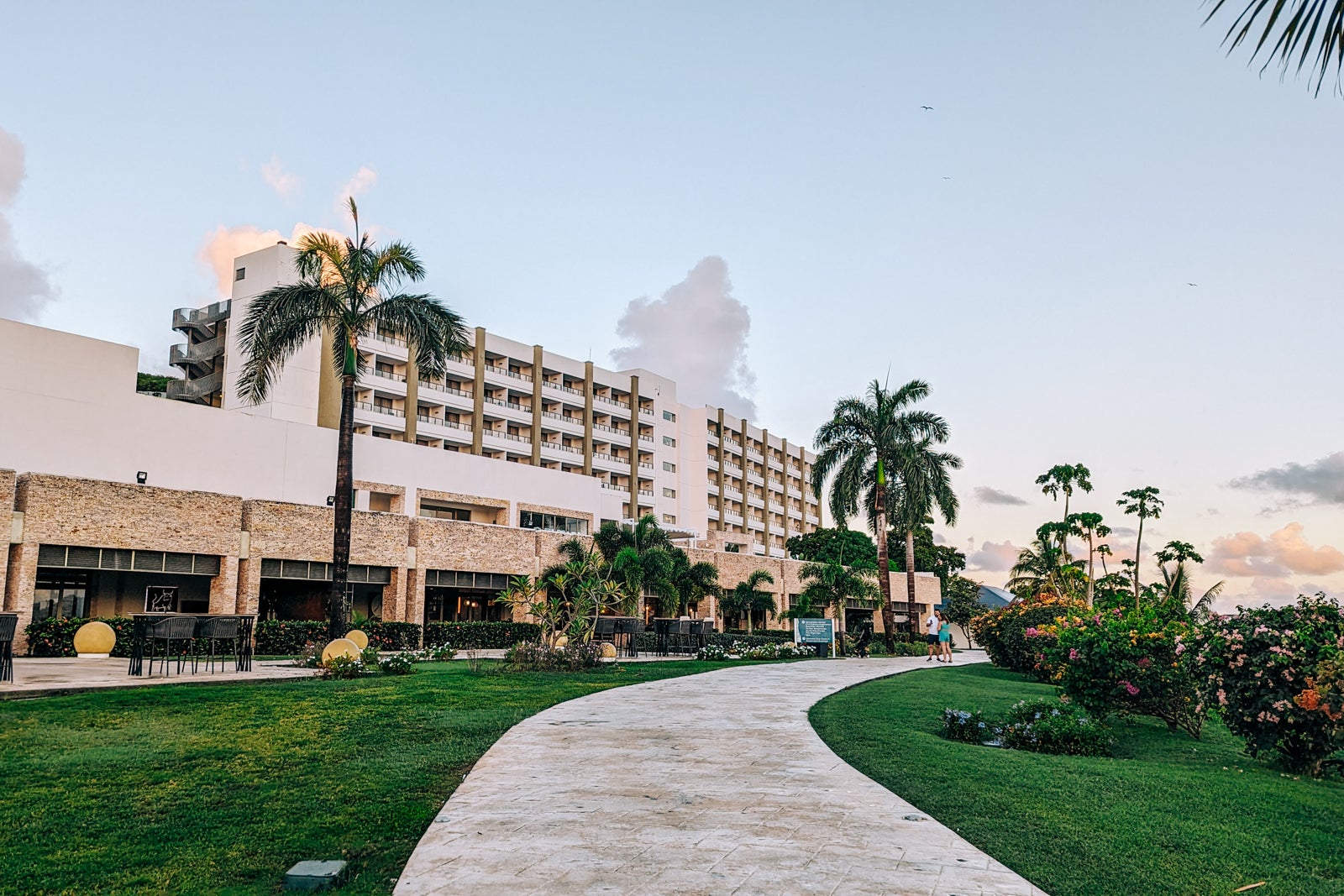 Read more about the article Royalton Antigua: A cleverly designed all-inclusive resort on one of the islands most beautiful beaches
