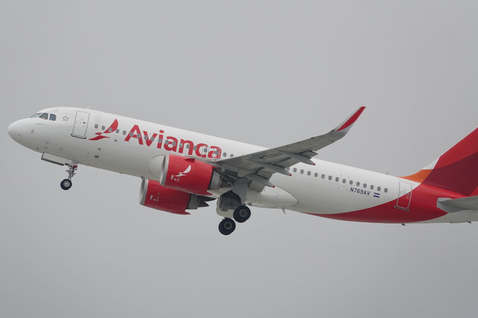 Read more about the article Act fast: Avianca mileage sale as low as 2,200 miles each way