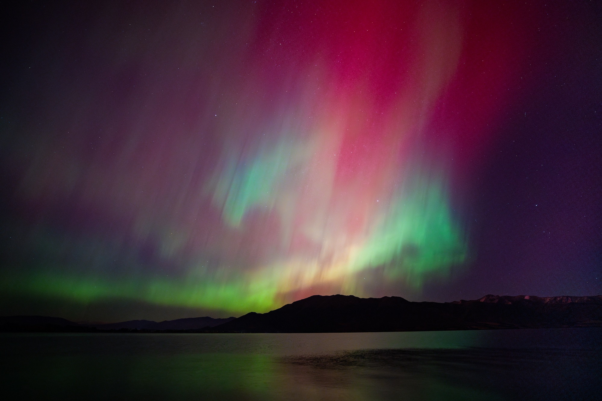 You are currently viewing All eyes on New Zealand’s most spectacular aurora in decades