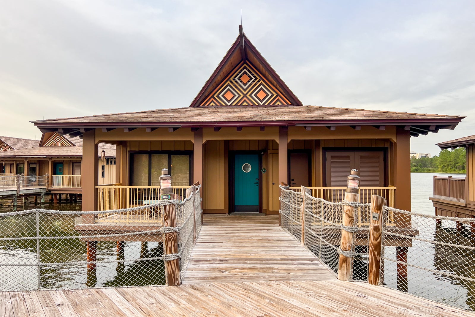 You are currently viewing New Polynesian Island Tower to open at Walt Disney World in December 2024